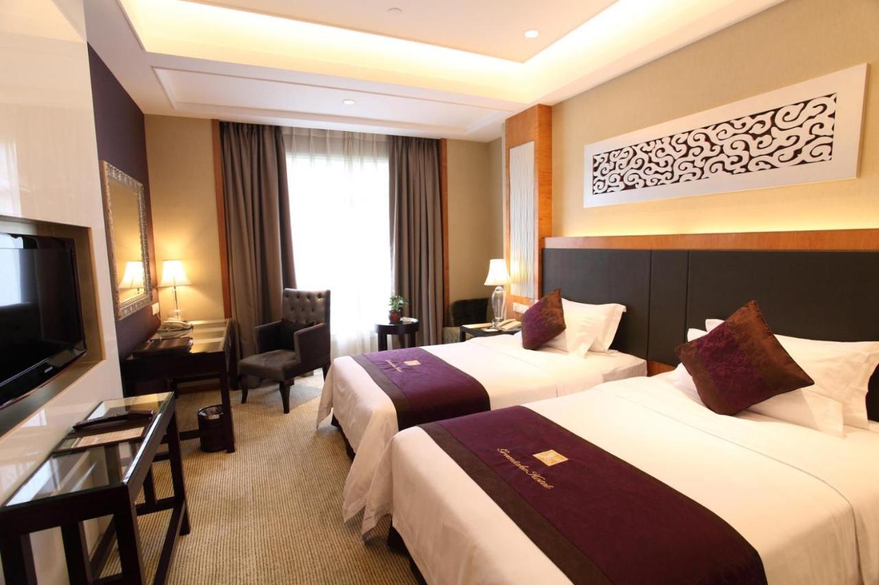 ฝอซาน กรีนเลค ฮอตสปริง โฮเต็ล Hotel ภายนอก รูปภาพ