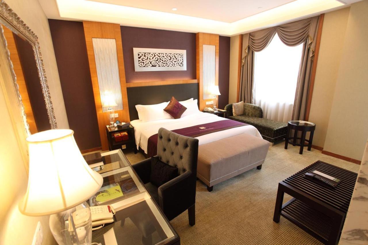 ฝอซาน กรีนเลค ฮอตสปริง โฮเต็ล Hotel ภายนอก รูปภาพ