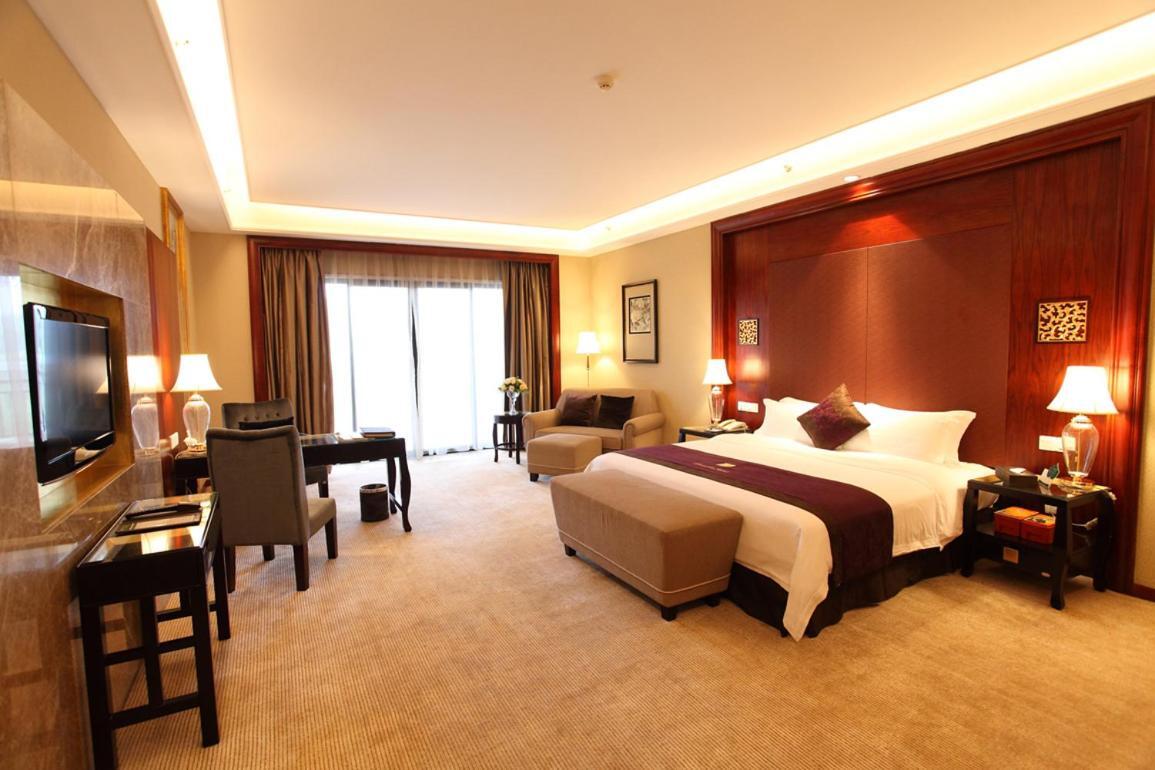 ฝอซาน กรีนเลค ฮอตสปริง โฮเต็ล Hotel ภายนอก รูปภาพ
