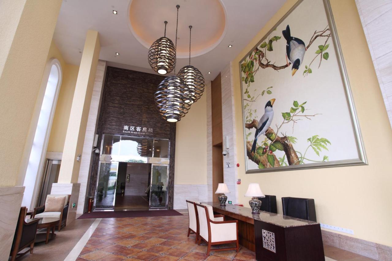 ฝอซาน กรีนเลค ฮอตสปริง โฮเต็ล Hotel ภายนอก รูปภาพ
