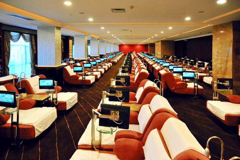ฝอซาน กรีนเลค ฮอตสปริง โฮเต็ล Hotel ภายนอก รูปภาพ
